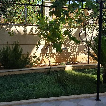 Renovated Lovely Apartment Near Airport & Sea Pórto Ráfti エクステリア 写真