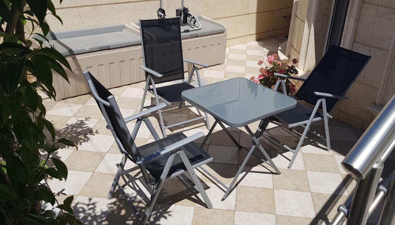 Renovated Lovely Apartment Near Airport & Sea Pórto Ráfti エクステリア 写真