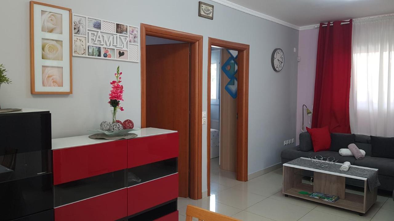Renovated Lovely Apartment Near Airport & Sea Pórto Ráfti エクステリア 写真