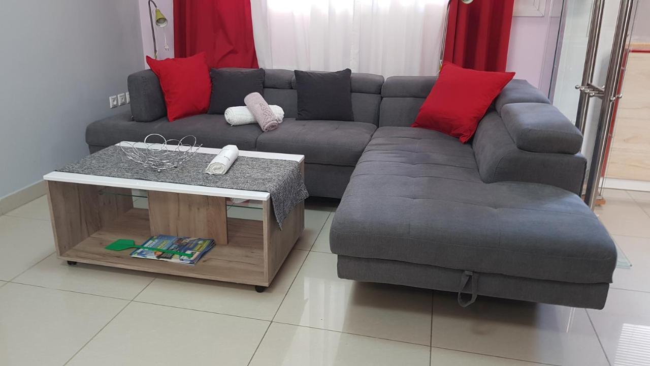 Renovated Lovely Apartment Near Airport & Sea Pórto Ráfti エクステリア 写真