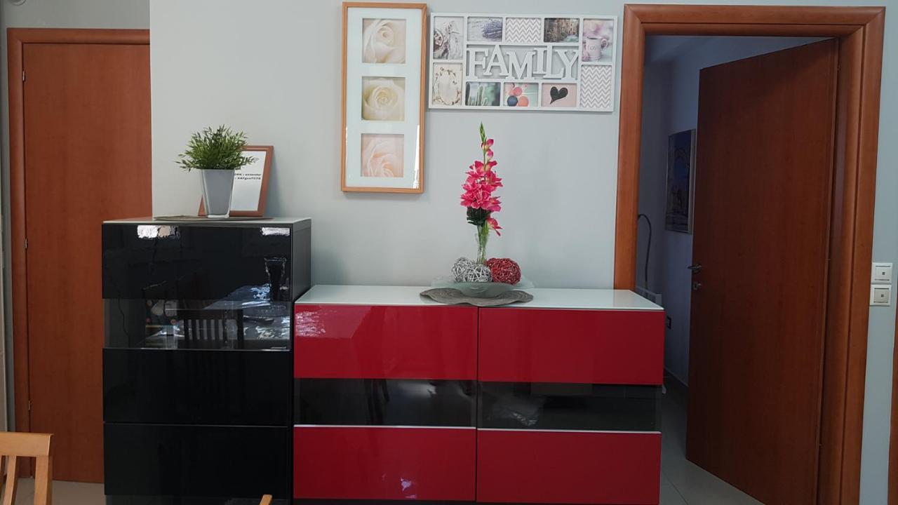Renovated Lovely Apartment Near Airport & Sea Pórto Ráfti エクステリア 写真